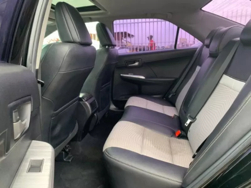 Toyota Camry   - 2012