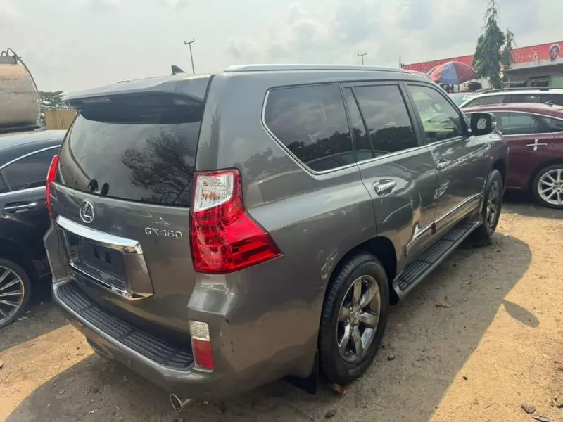 Lexus GX 460   - 2012