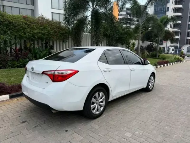Toyota Corolla   - 2013