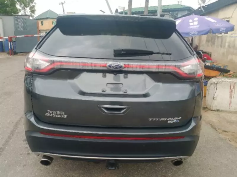 Ford Edge   - 2016