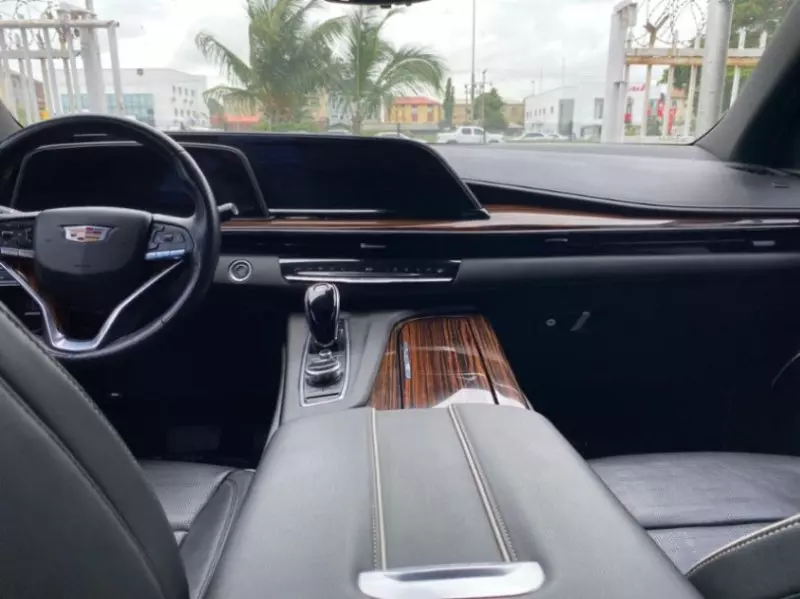 Cadillac Escalade   - 2023