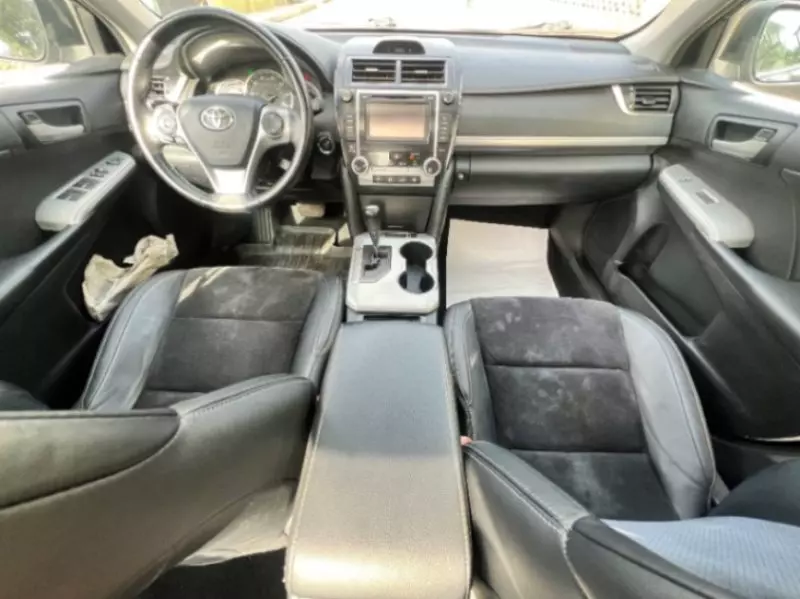 Toyota camry   - 2012