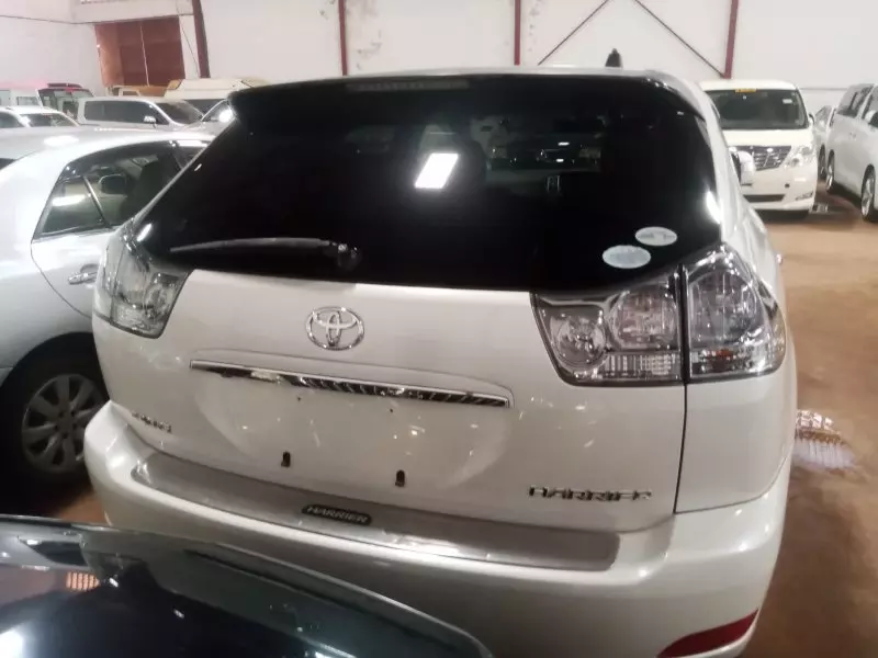 Toyota Harrier   - 2009