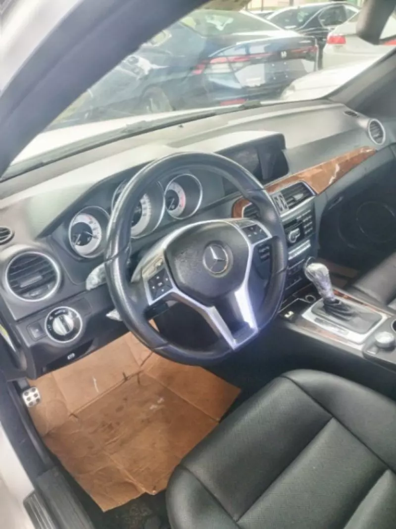 Mercedes-Benz 300   - 2013