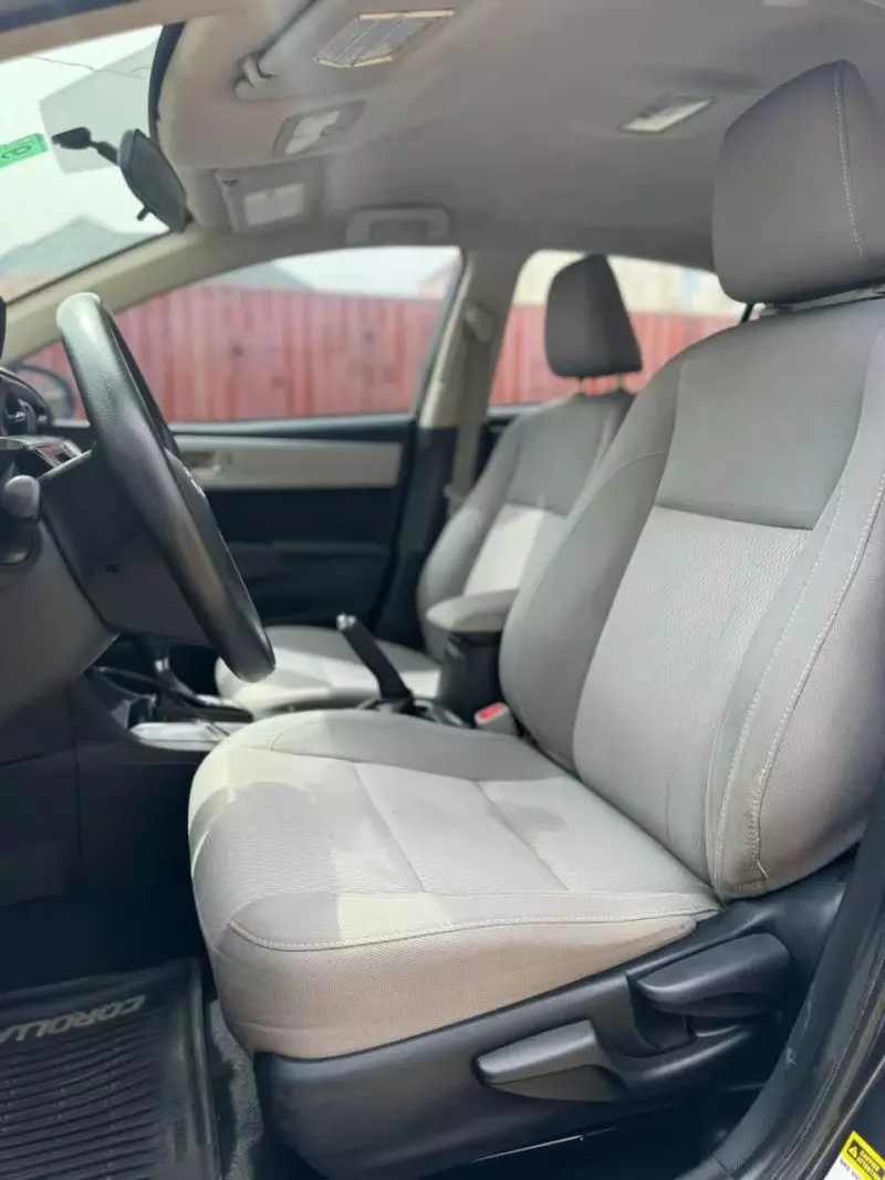 Toyota Corolla   - 2014