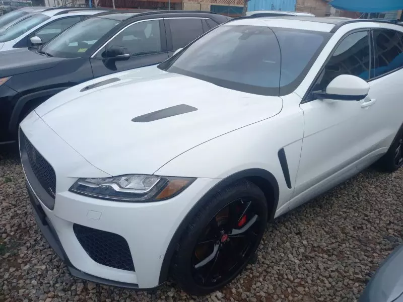 Jaguar F-Pace   - 2020