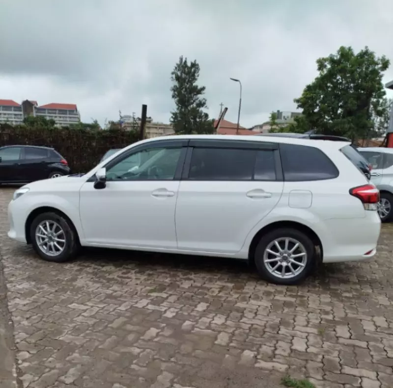 Toyota Fielder    - 2018