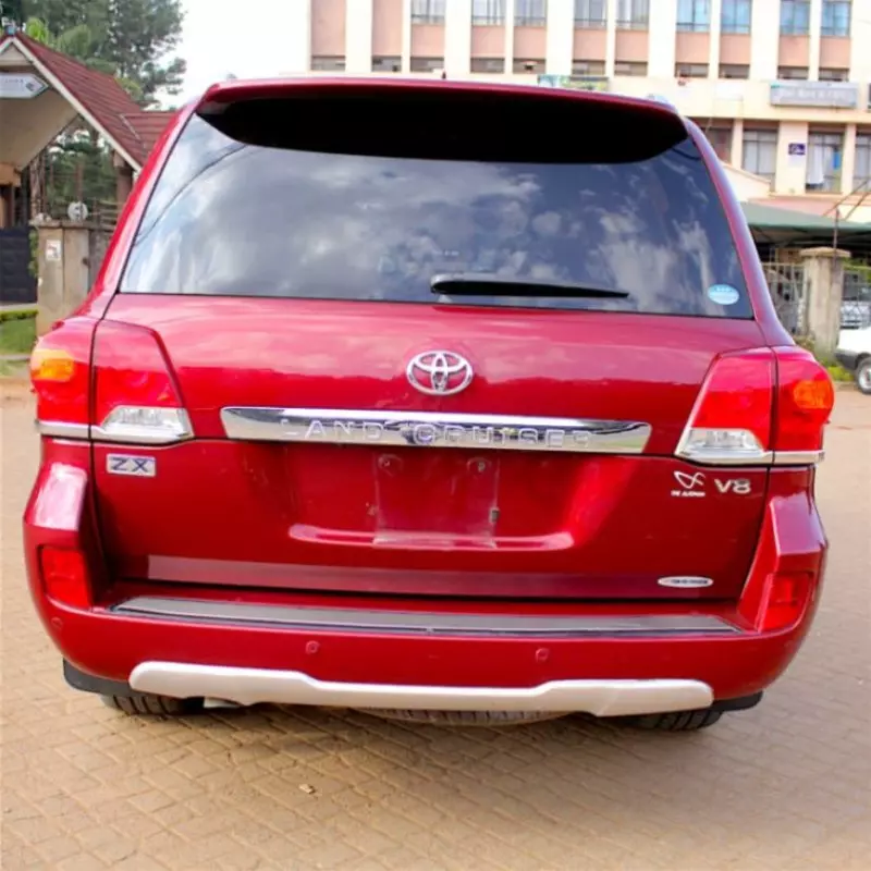 Toyota Land Cruiser   - 2015