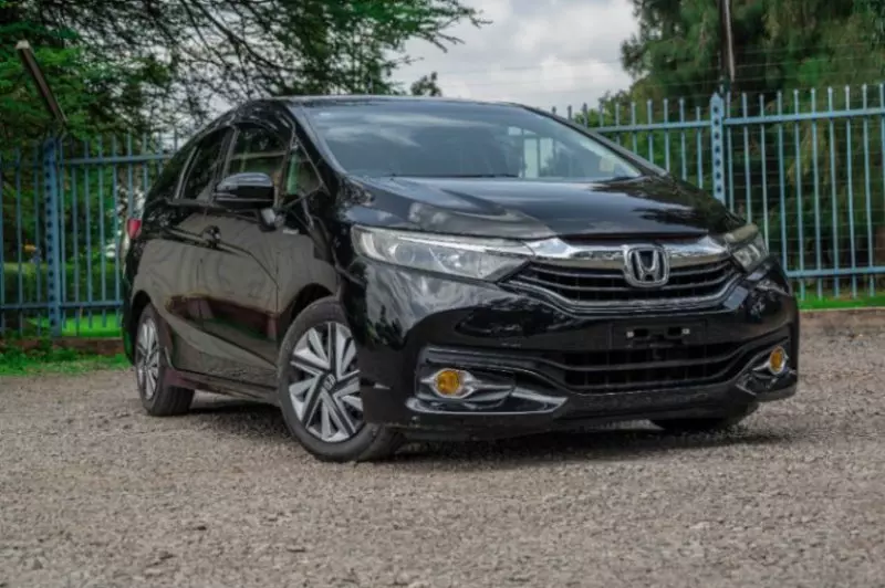 Honda Fit shuttle hybrid   - 2018