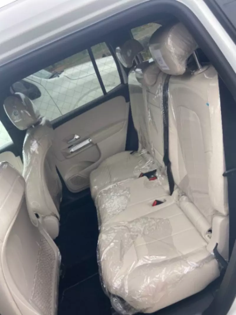 Mercedes-Benz GLB 250   - 2021