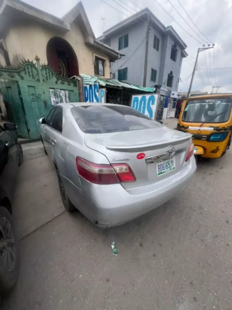 Toyota Camry   - 2007