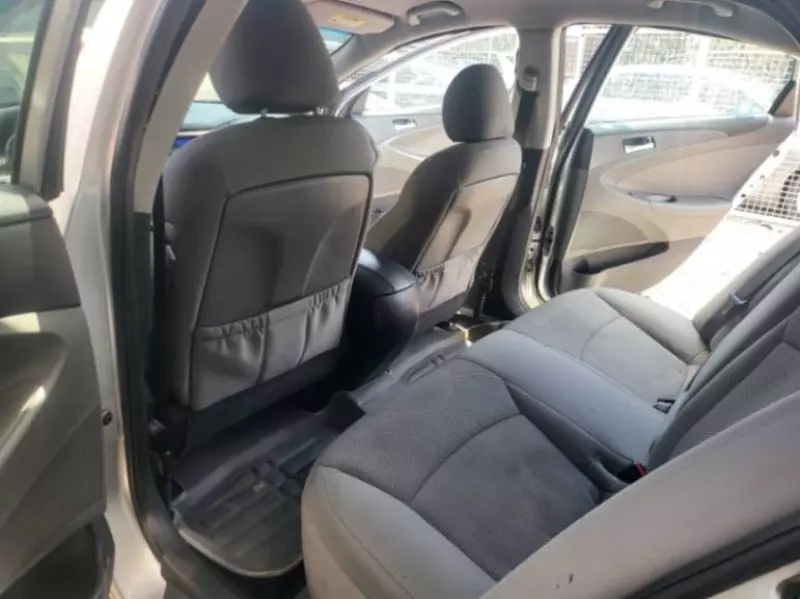 Hyundai Sonata   - 2012