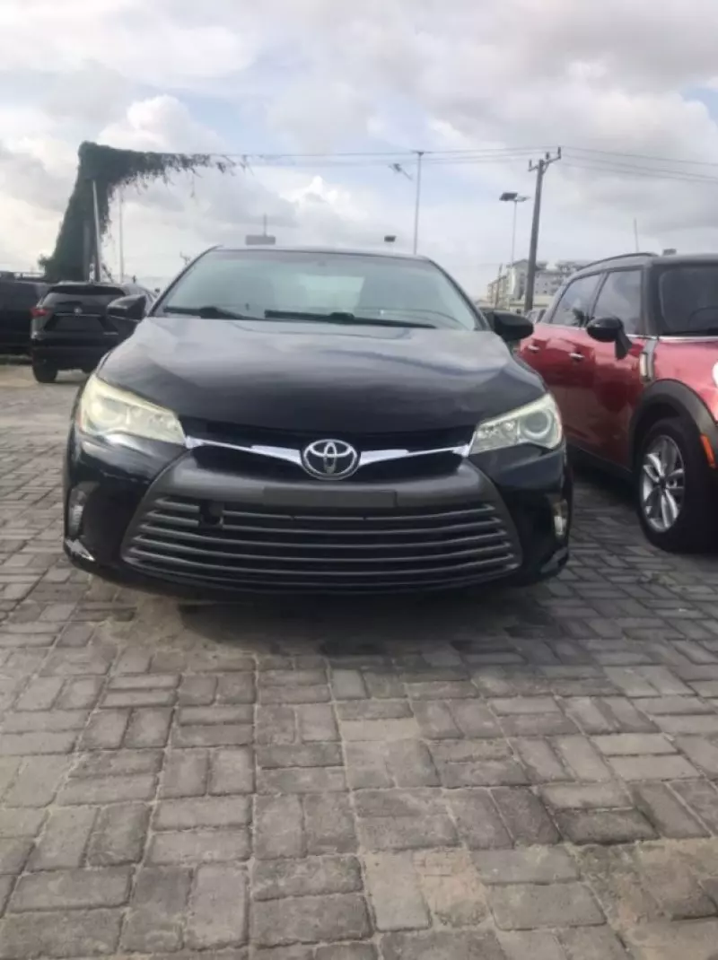 Toyota Camry   - 2017