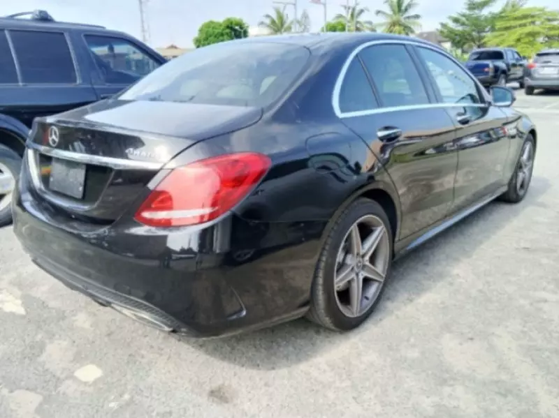Mercedes-Benz C 300   - 2018