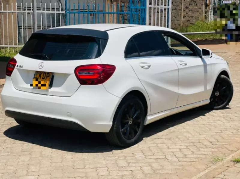 Mercedes-Benz A 180   - 2017