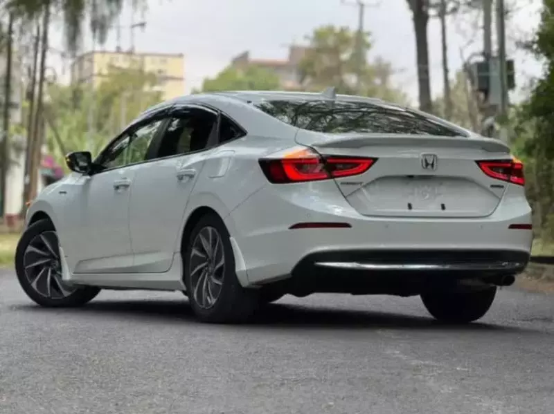 Honda Insight   - 2019