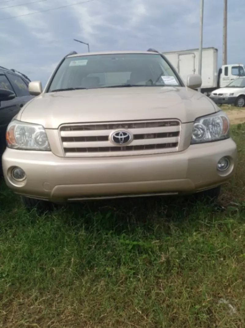 Toyota Highlander   - 2005