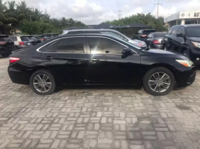 Toyota Camry   - 2017