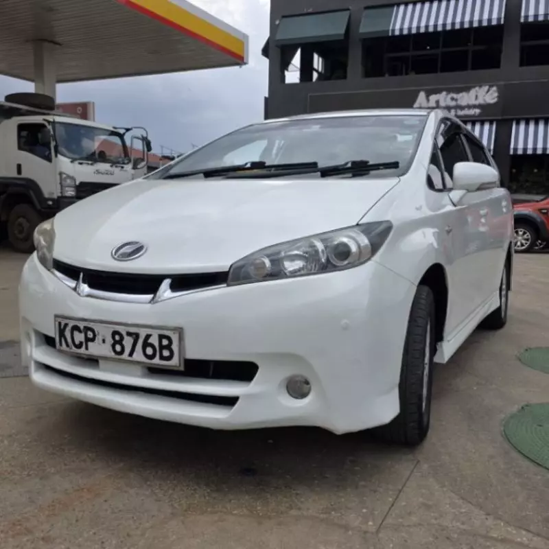 Toyota Wish   - 2011