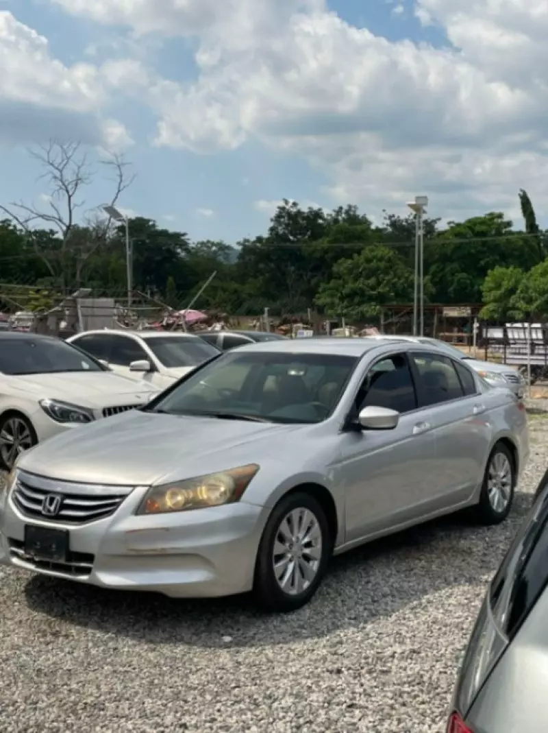 Honda Accord   - 2012
