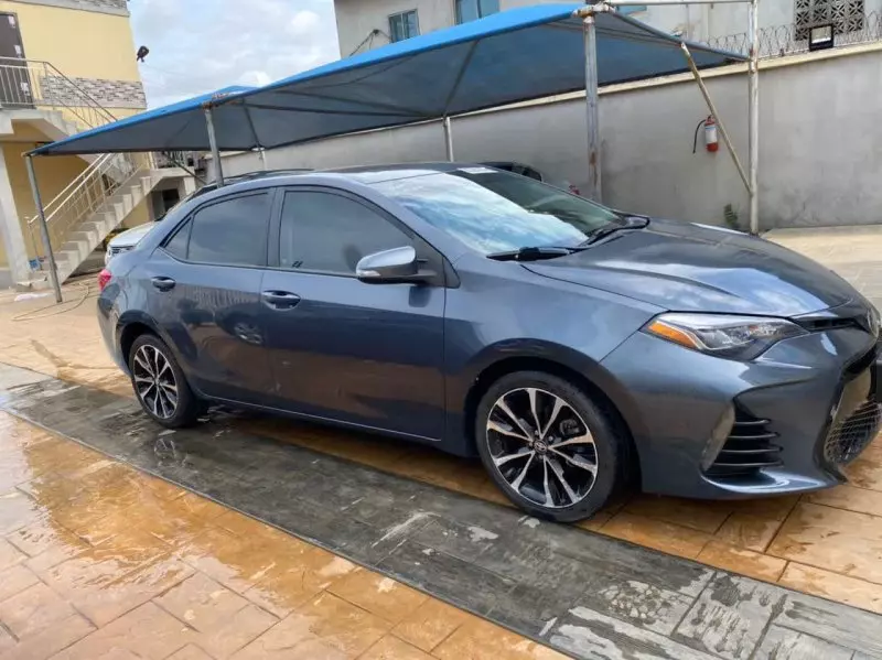 Toyota Corolla   - 2017