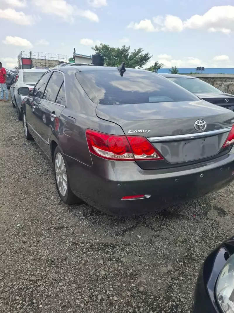 Toyota Camry   - 2008