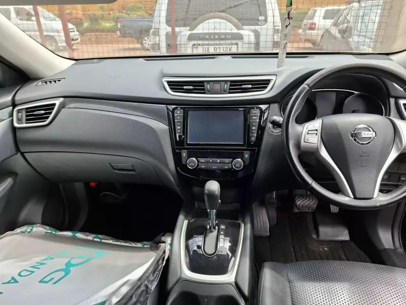 Nissan X-Trail   - 2016