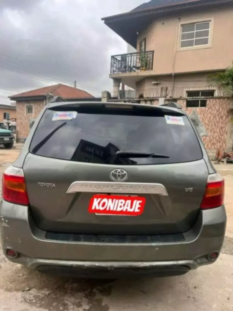 Toyota Highlander   - 2009