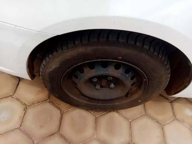 Toyota Raum    - 2010