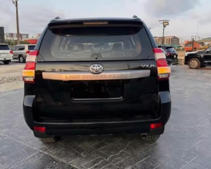 Toyota Land Cruiser Prado   - 2014