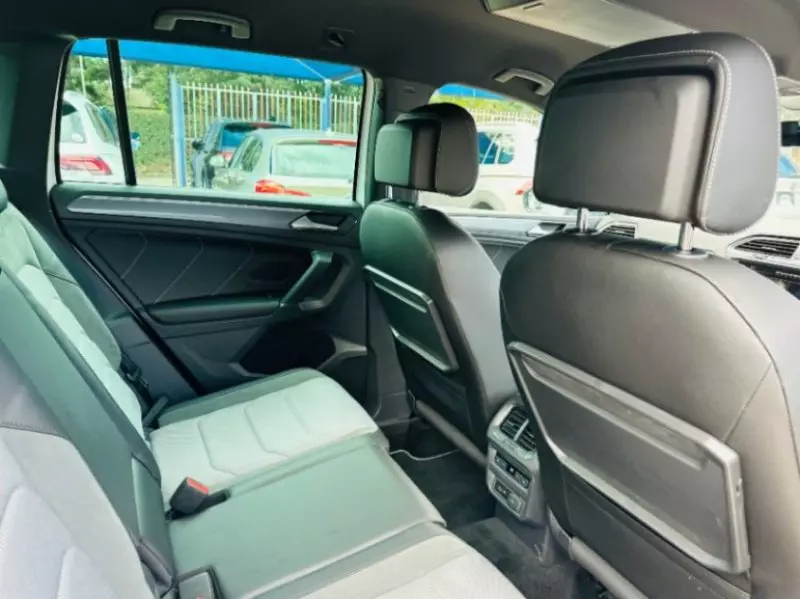 Volkswagen Tiguan   - 2018