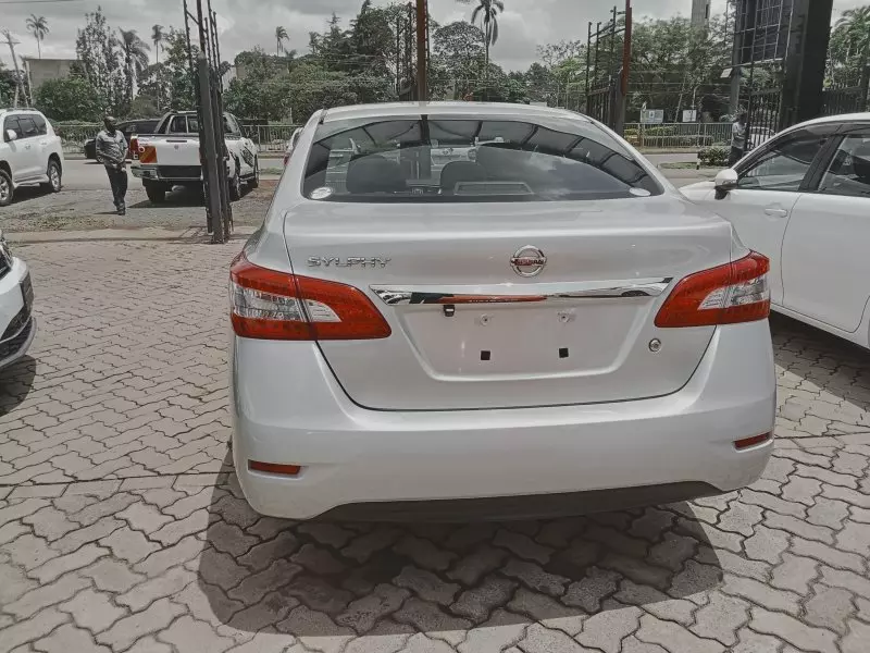 Nissan Sylphy   - 2017
