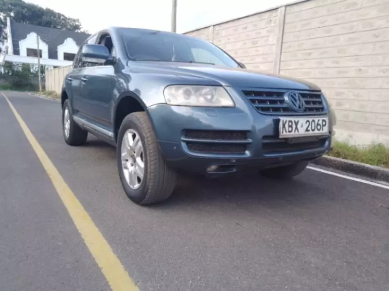 Volkswagen Touareg   - 2006