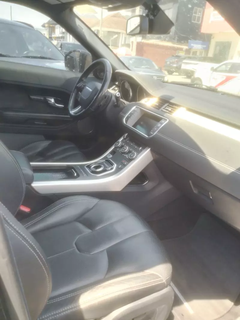 Land Rover Range Rover Evoque   - 2015