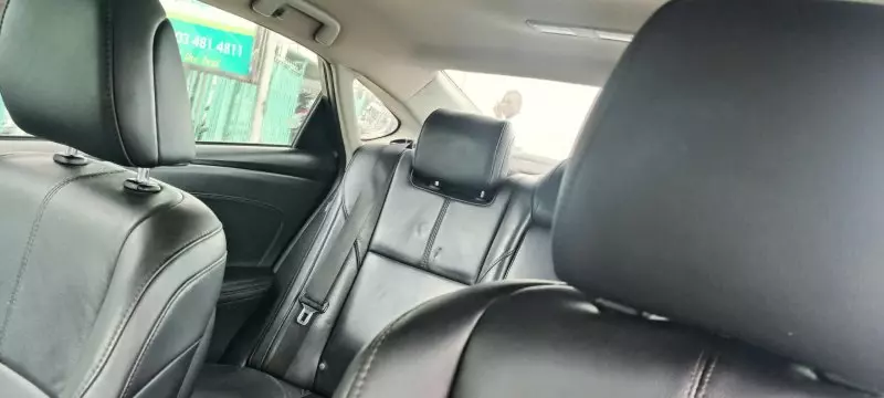 Toyota Avalon   - 2015