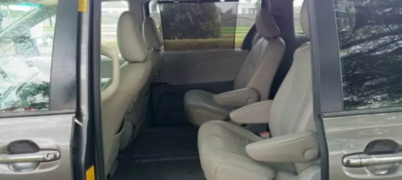 Toyota Sienna   - 2014