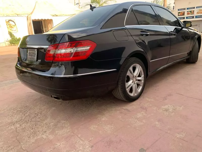 Mercedes-Benz E 350   - 2011