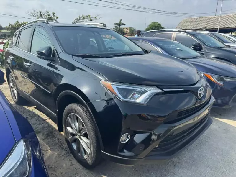 Toyota RAV 4   - 2016