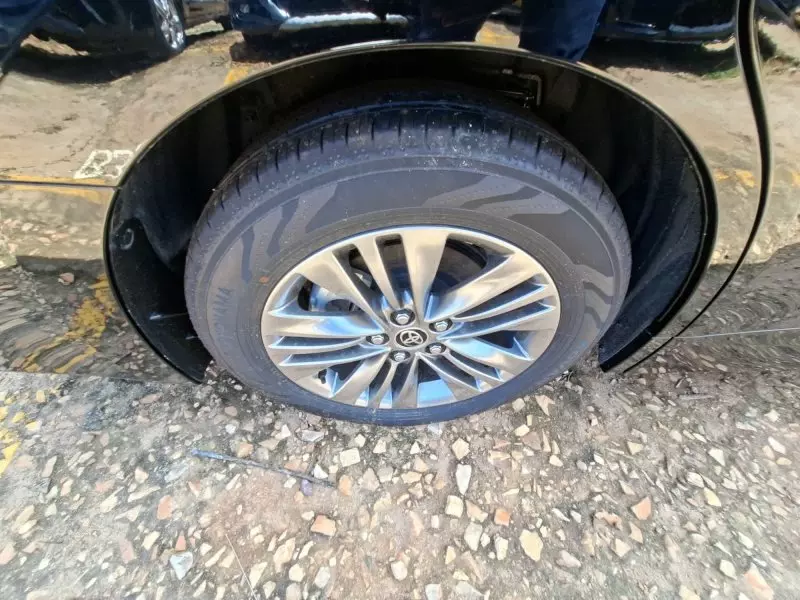 Toyota Alphard - 2023