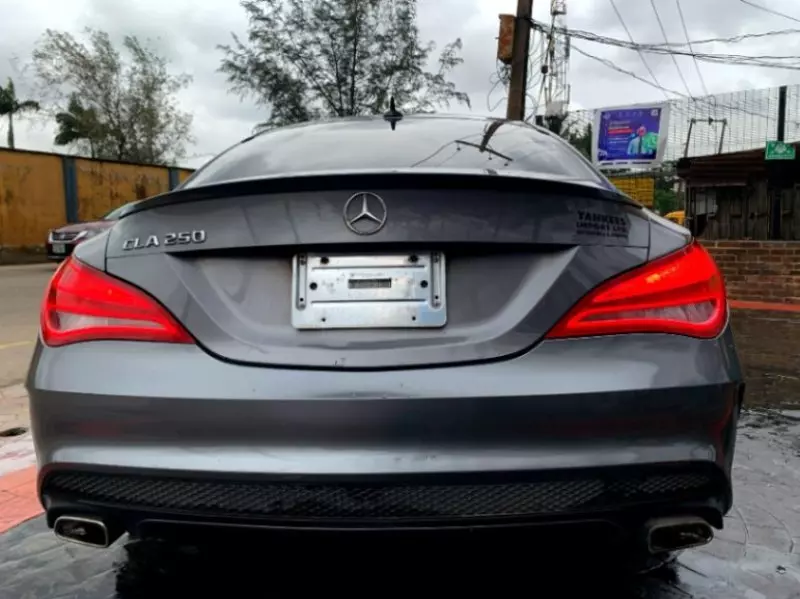 Mercedes-Benz CLA 250   - 2015