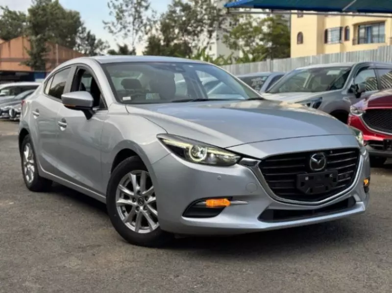 Mazda Axela    - 2018