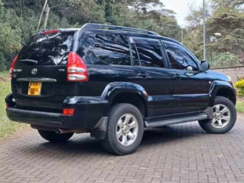 Toyota Landcruiser Prado   - 2004