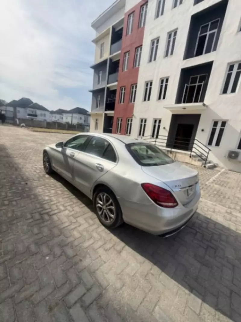 Mercedes-Benz C-Class - 2015