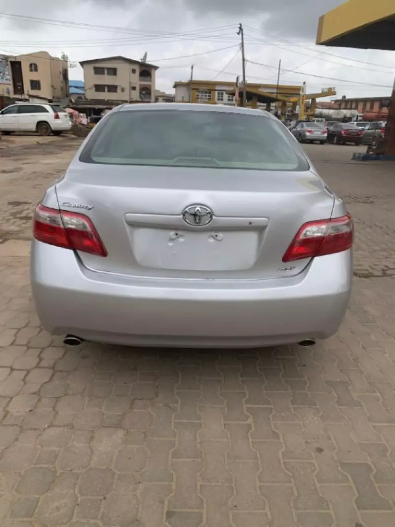 Toyota Camry   - 2007