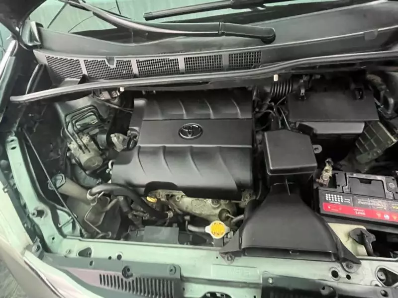 Toyota Sienna   - 2013