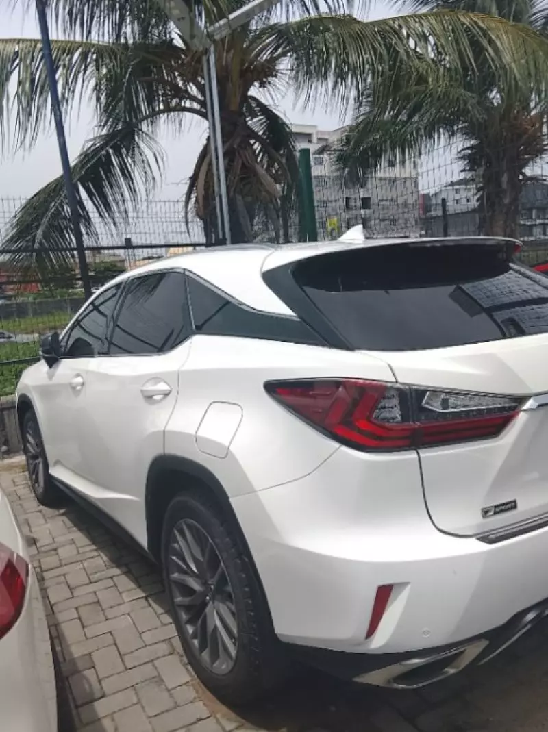 Lexus RX   - 2016