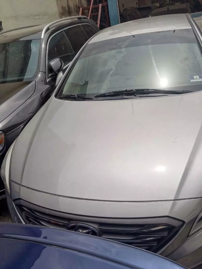 Hyundai Sonata   - 2015