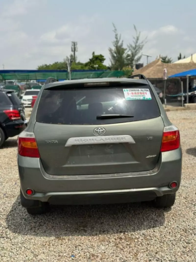 Toyota Highlander   - 2008