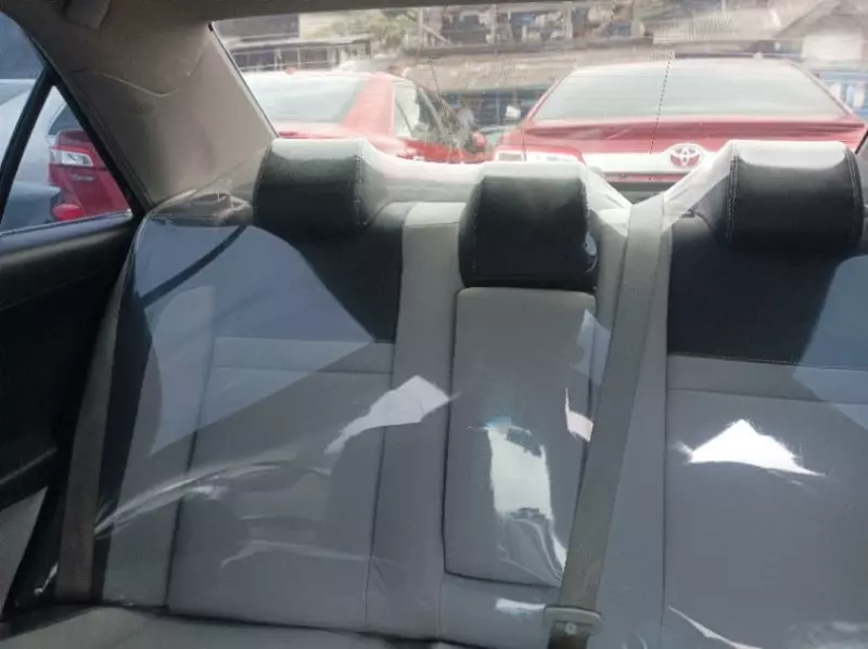 Toyota camry   - 2011