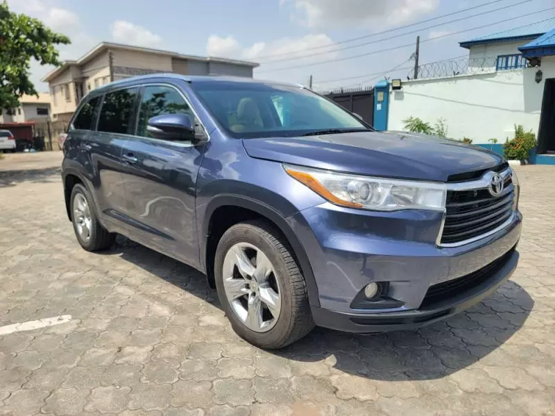 Toyota Highlander   - 2014